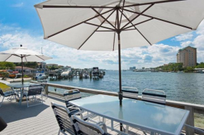 Dolphin Point #205C